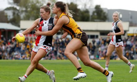 AFLW WRAP: A titanic tussle at the top