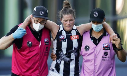 AFLW WRAP: The stars fall down in sombre start