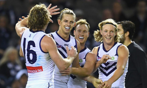 Fremantle finally fires up away as Carlton can’t be bothered