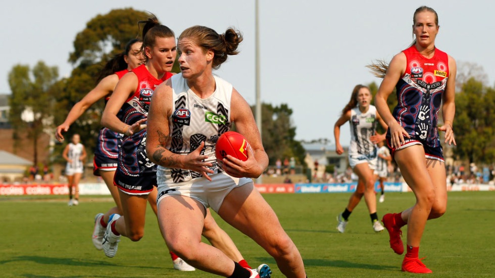 AFLW WRAP: Magpies move clear on top of the ladder